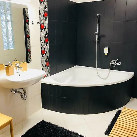 Nexus Апартаменты 4*