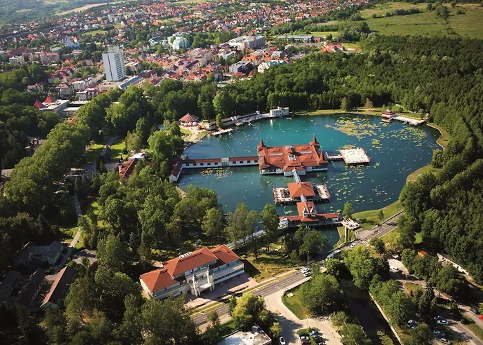 Nexus Apartamento 4*